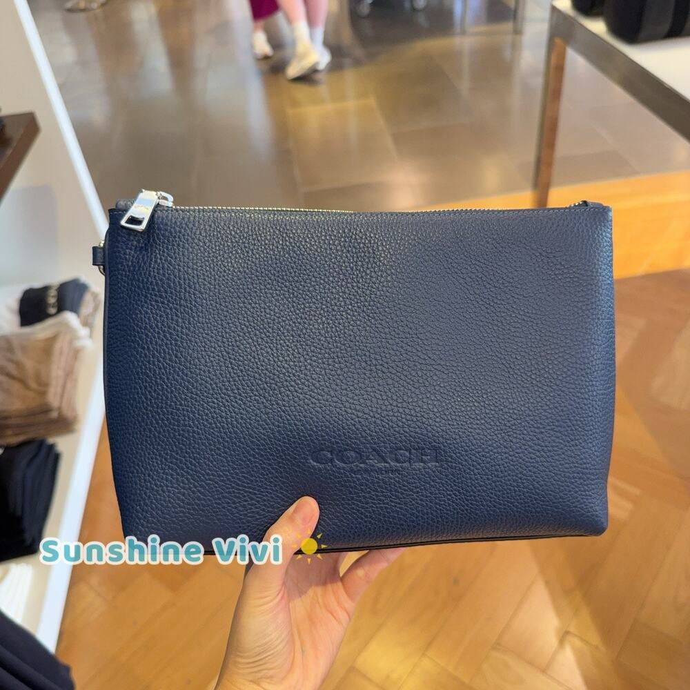 NWT Coach Pouch In Silver/Deep Blue Refined pebble leather CEU08